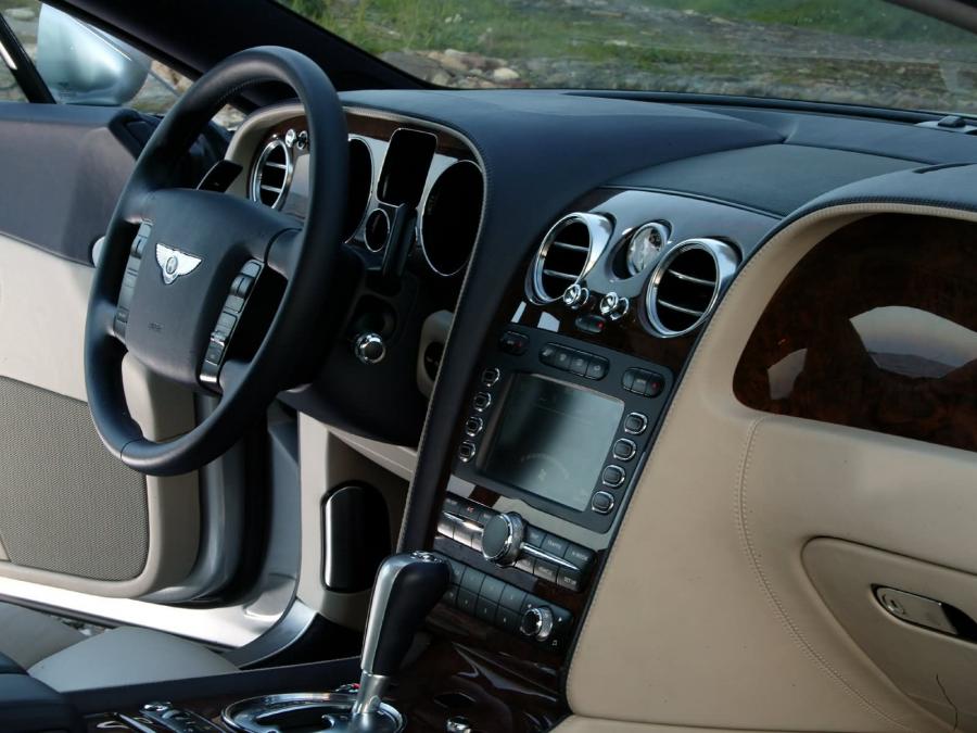  Bentley Continental GT 2003 года  (фото 126 из 241)